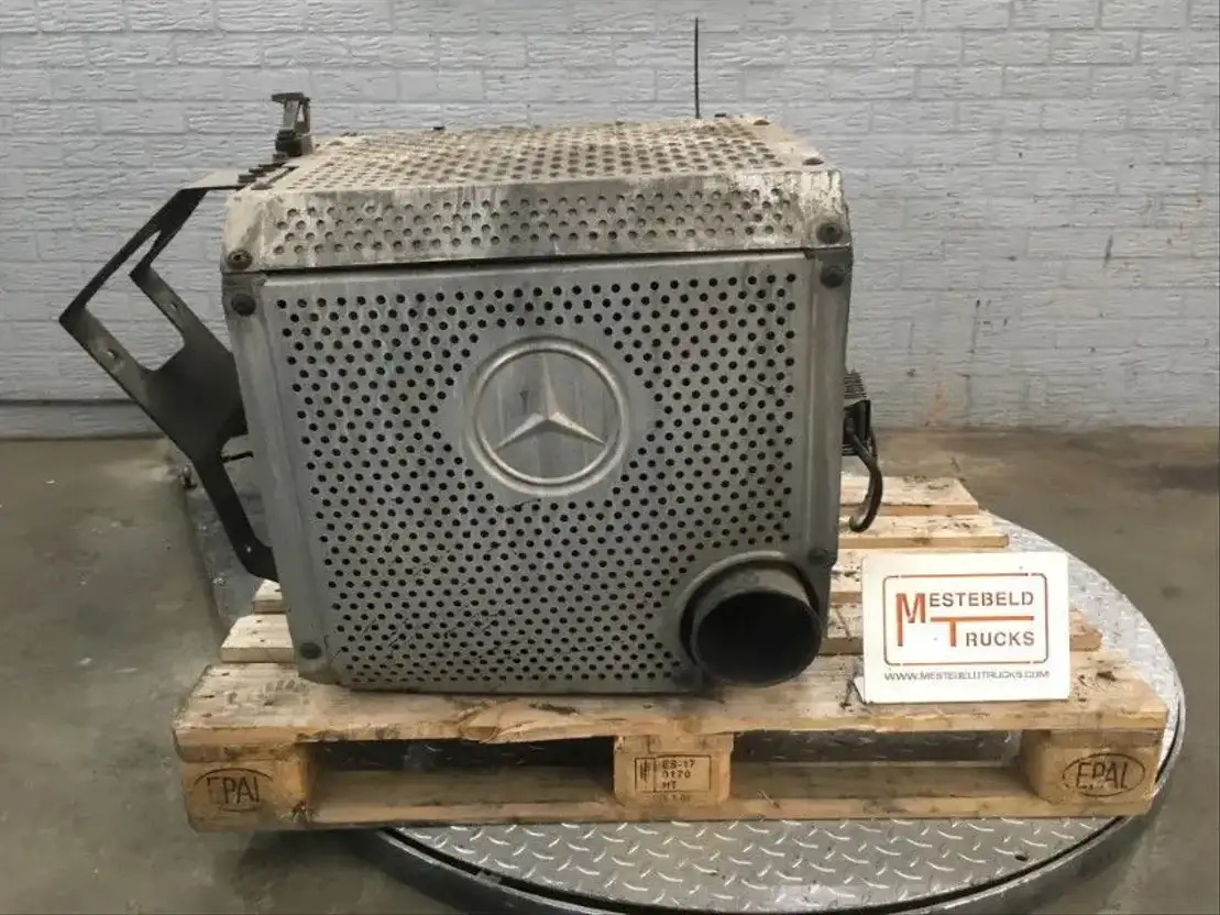 Mercedes-Benz Katalysator - Système d'échappement pour Camion: photos 1 Mercedes-Benz Katalysator - Système d'échappement pour Camion: photos 1