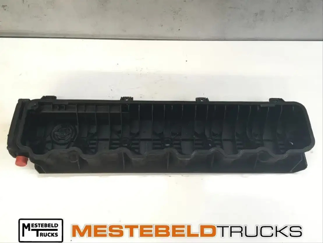 Mercedes-Benz Kleppendeksel Atego - Moteur pour Camion: photos 1 Mercedes-Benz Kleppendeksel Atego - Moteur pour Camion: photos 1