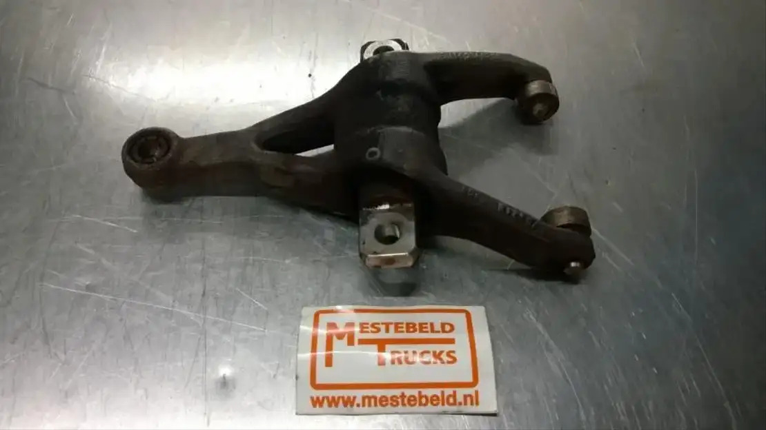Mercedes-Benz Koppelingsvork - Boîte de vitesse et pièces pour Camion: photos 1 Mercedes-Benz Koppelingsvork - Boîte de vitesse et pièces pour Camion: photos 1