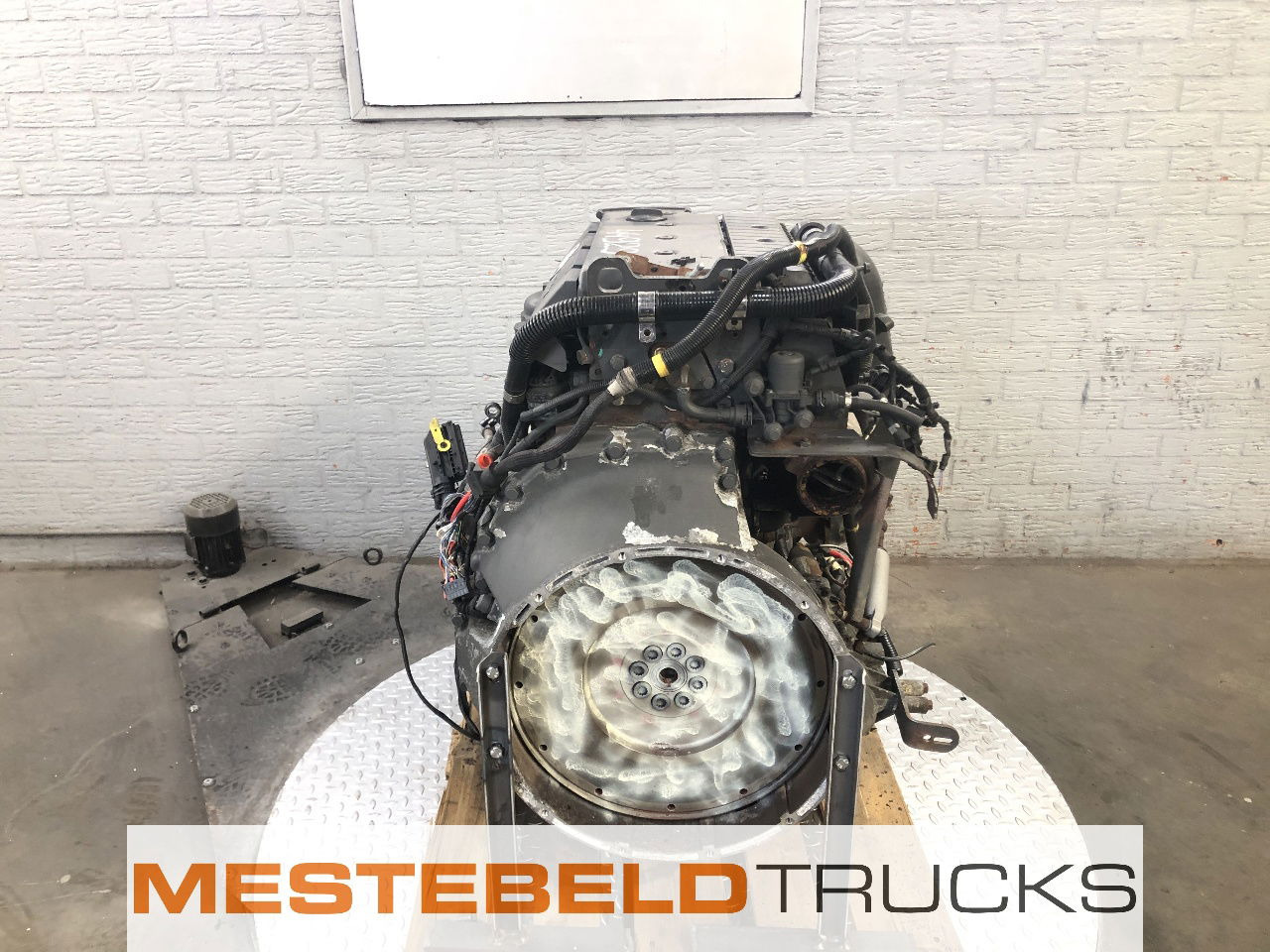 Mercedes-Benz Motor OM 924 LA - Moteur et pièces pour Camion: photos 2 Mercedes-Benz Motor OM 924 LA - Moteur et pièces pour Camion: photos 2