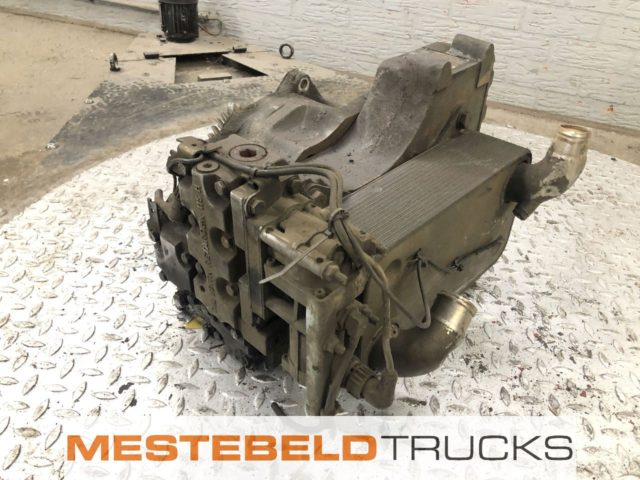 Mercedes-Benz Retarder Voith R115H - Boîte de vitesse et pièces pour Camion: photos 2 Mercedes-Benz Retarder Voith R115H - Boîte de vitesse et pièces pour Camion: photos 2