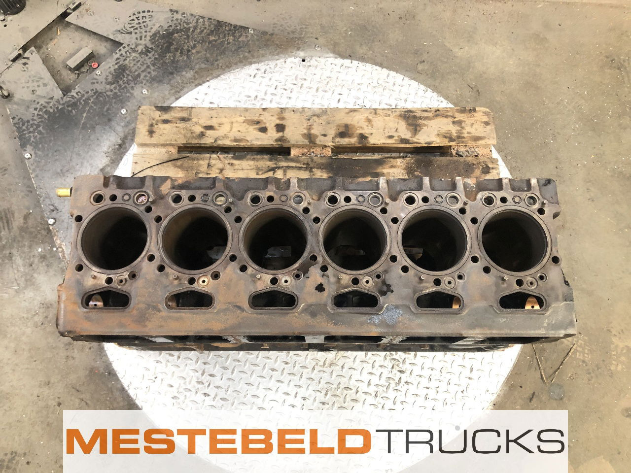 Scania Motorblok DC 13 141 - Moteur et pièces pour Camion: photos 3 Scania Motorblok DC 13 141 - Moteur et pièces pour Camion: photos 3