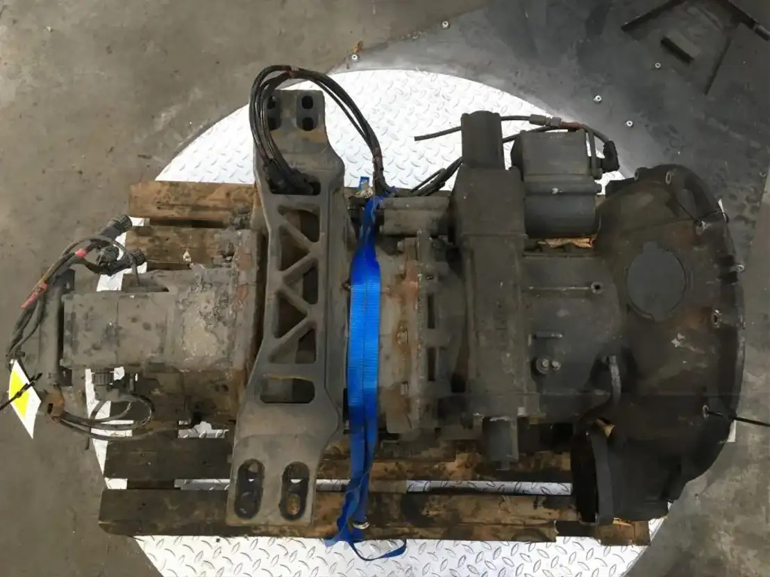 Scania Versnellingsbak GRS 895 - Boîte de vitesse et pièces pour Camion: photos 4 Scania Versnellingsbak GRS 895 - Boîte de vitesse et pièces pour Camion: photos 4