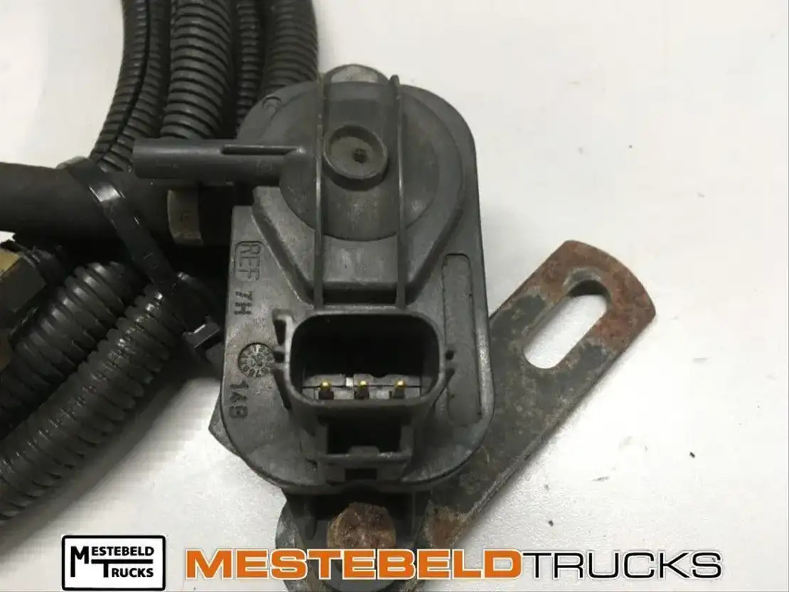 Volvo HJS Sensor - Système d'échappement pour Camion: photos 1 Volvo HJS Sensor - Système d'échappement pour Camion: photos 1