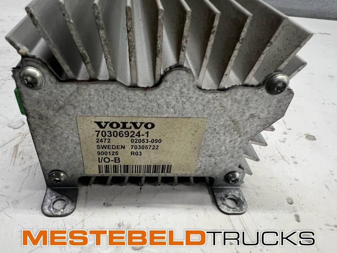 Volvo Regeleenheid - Système électrique pour Camion: photos 2 Volvo Regeleenheid - Système électrique pour Camion: photos 2