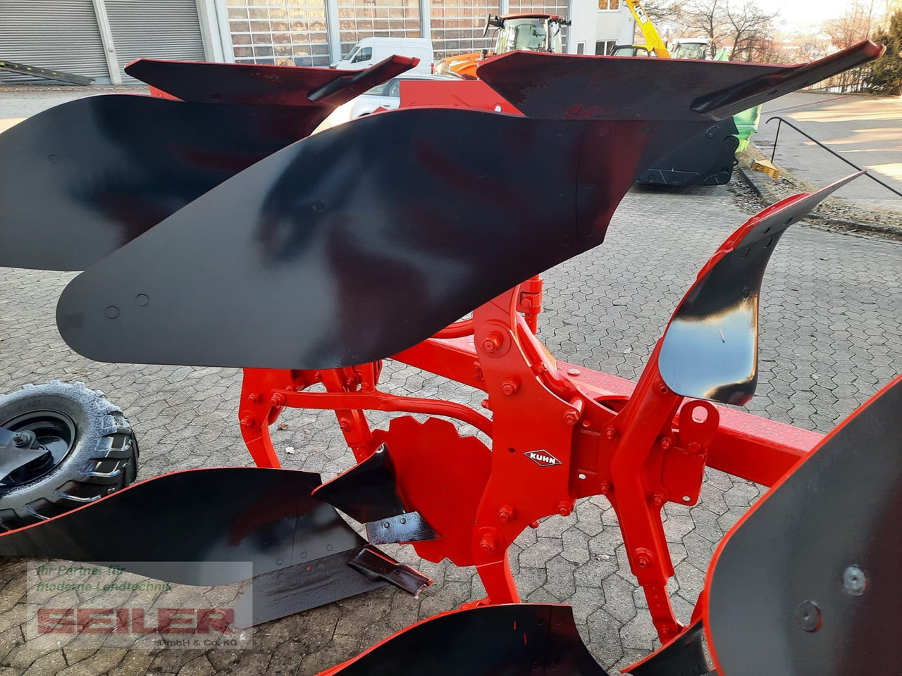 Kuhn Vari-Master 123T LPo 5-Schar - Charrue: photos 3 Kuhn Vari-Master 123T LPo 5-Schar - Charrue: photos 3