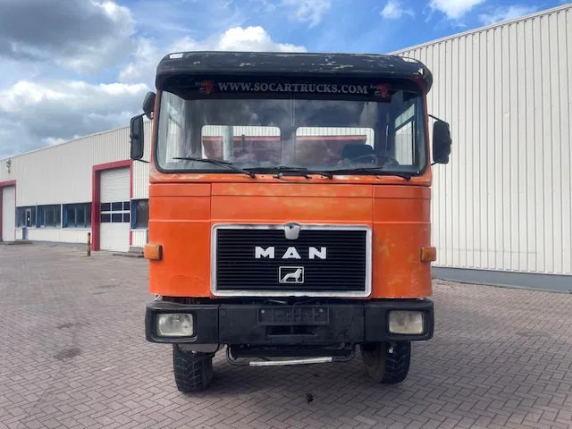 MAN 26.293 6x6 Full steel Kipper - Camion benne: photos 2 MAN 26.293 6x6 Full steel Kipper - Camion benne: photos 2