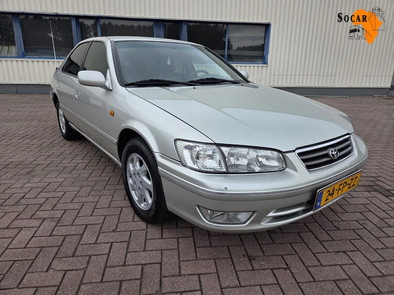 Toyota Camry 3.0 V6 24v // Automaat // leather Seats Cruise Control - Berline: photos 1 Toyota Camry 3.0 V6 24v // Automaat // leather Seats Cruise Control - Berline: photos 1
