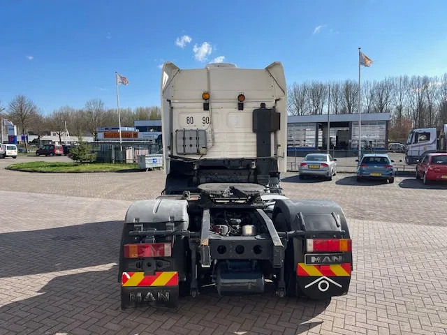 MAN 19.463 6 Cilinder Manual pomp - Tracteur routier: photos 4 MAN 19.463 6 Cilinder Manual pomp - Tracteur routier: photos 4