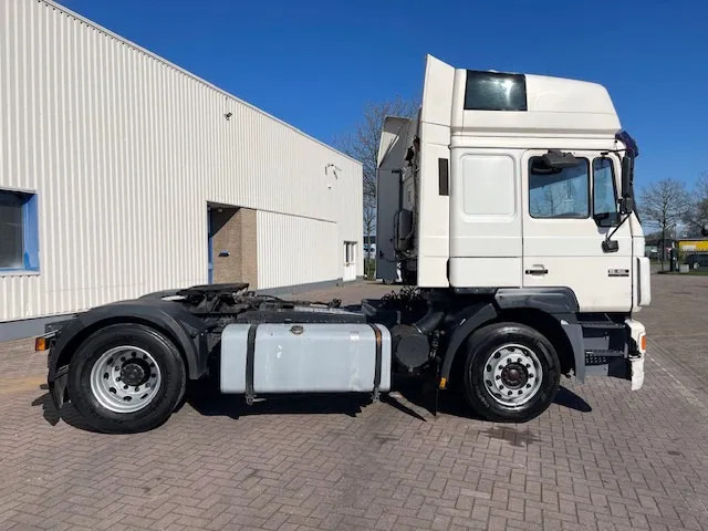 MAN 19.463 6 Cilinder Manual pomp - Tracteur routier: photos 2 MAN 19.463 6 Cilinder Manual pomp - Tracteur routier: photos 2
