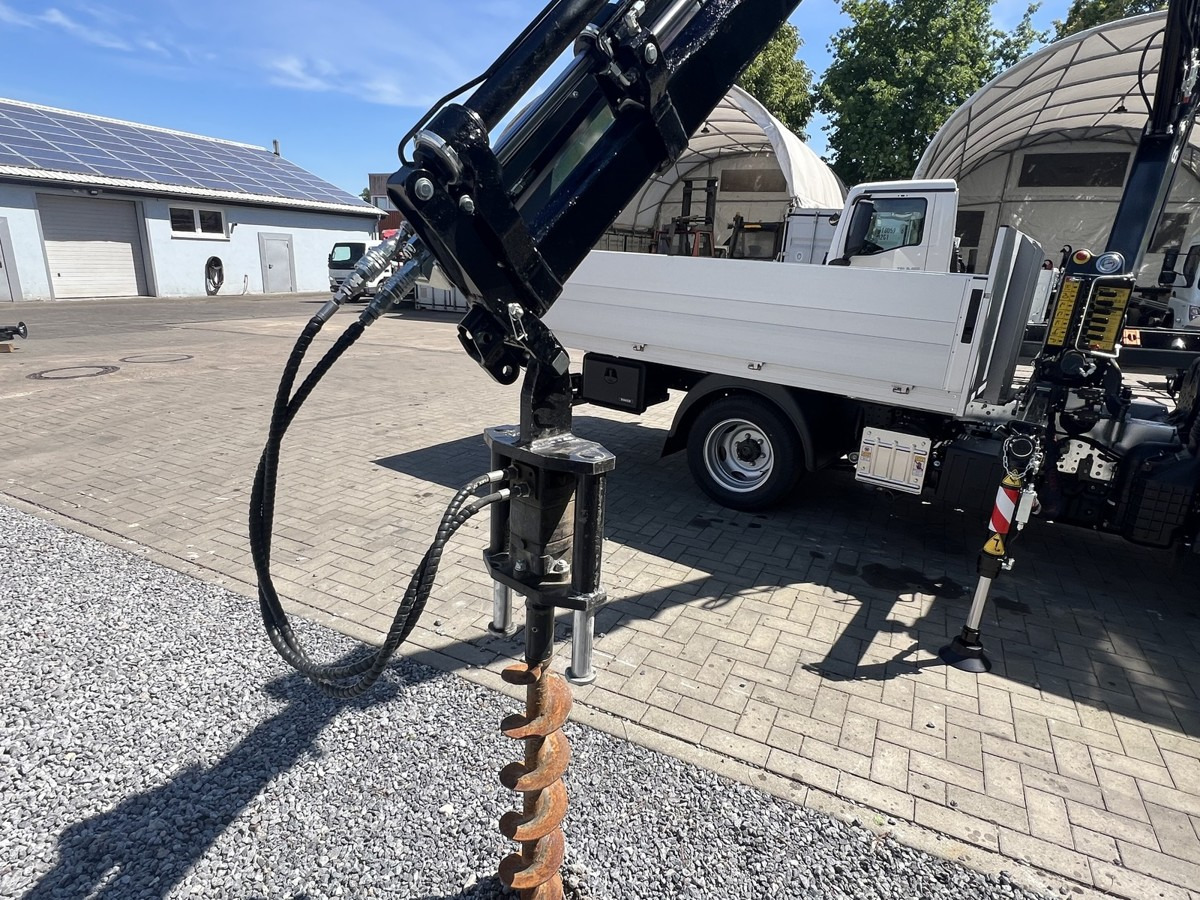 FUSO 3S15 Alu Pritsche 2.80m Ladekran Bohrgerät - Utilitaire plateau: photos 3 FUSO 3S15 Alu Pritsche 2.80m Ladekran Bohrgerät - Utilitaire plateau: photos 3