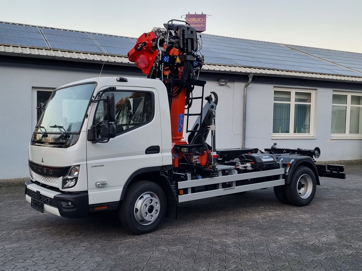 FUSO FUSO 9C18 City Abrollkipper + Z-Kran Recycling - Camion ampliroll, Camion grue: photos 3 FUSO FUSO 9C18 City Abrollkipper + Z-Kran Recycling - Camion ampliroll, Camion grue: photos 3