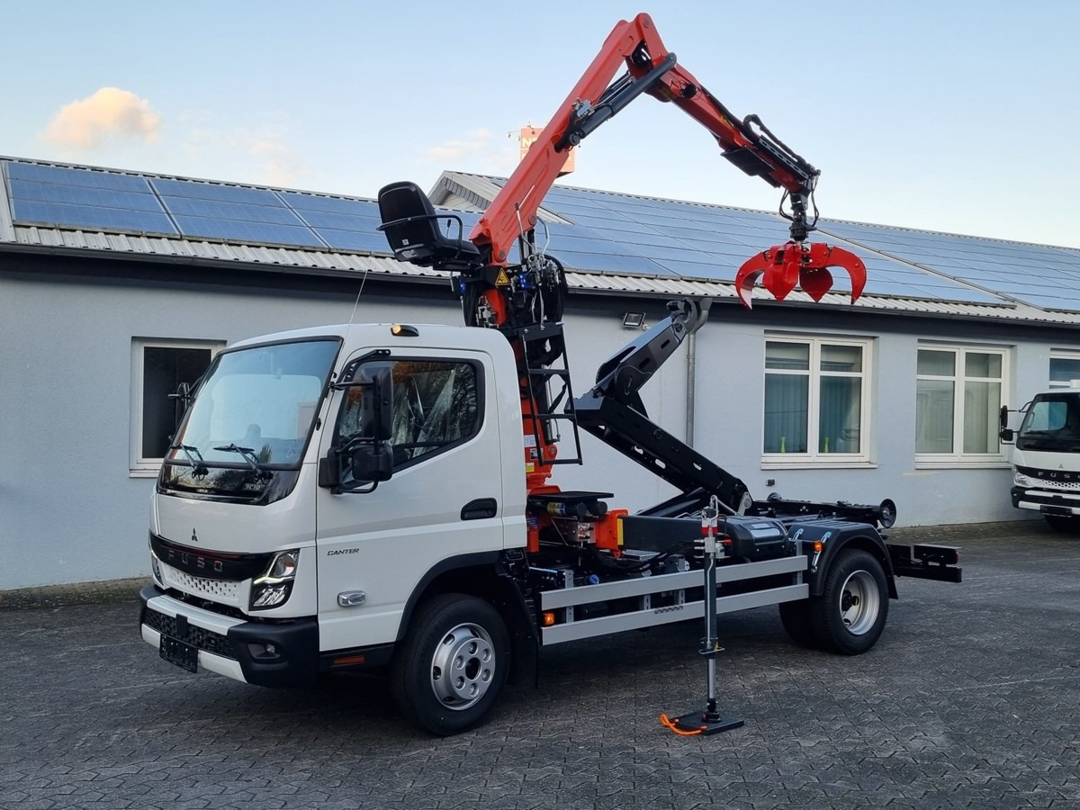 FUSO FUSO 9C18 City Abrollkipper + Z-Kran Recycling - Camion ampliroll, Camion grue: photos 2 FUSO FUSO 9C18 City Abrollkipper + Z-Kran Recycling - Camion ampliroll, Camion grue: photos 2