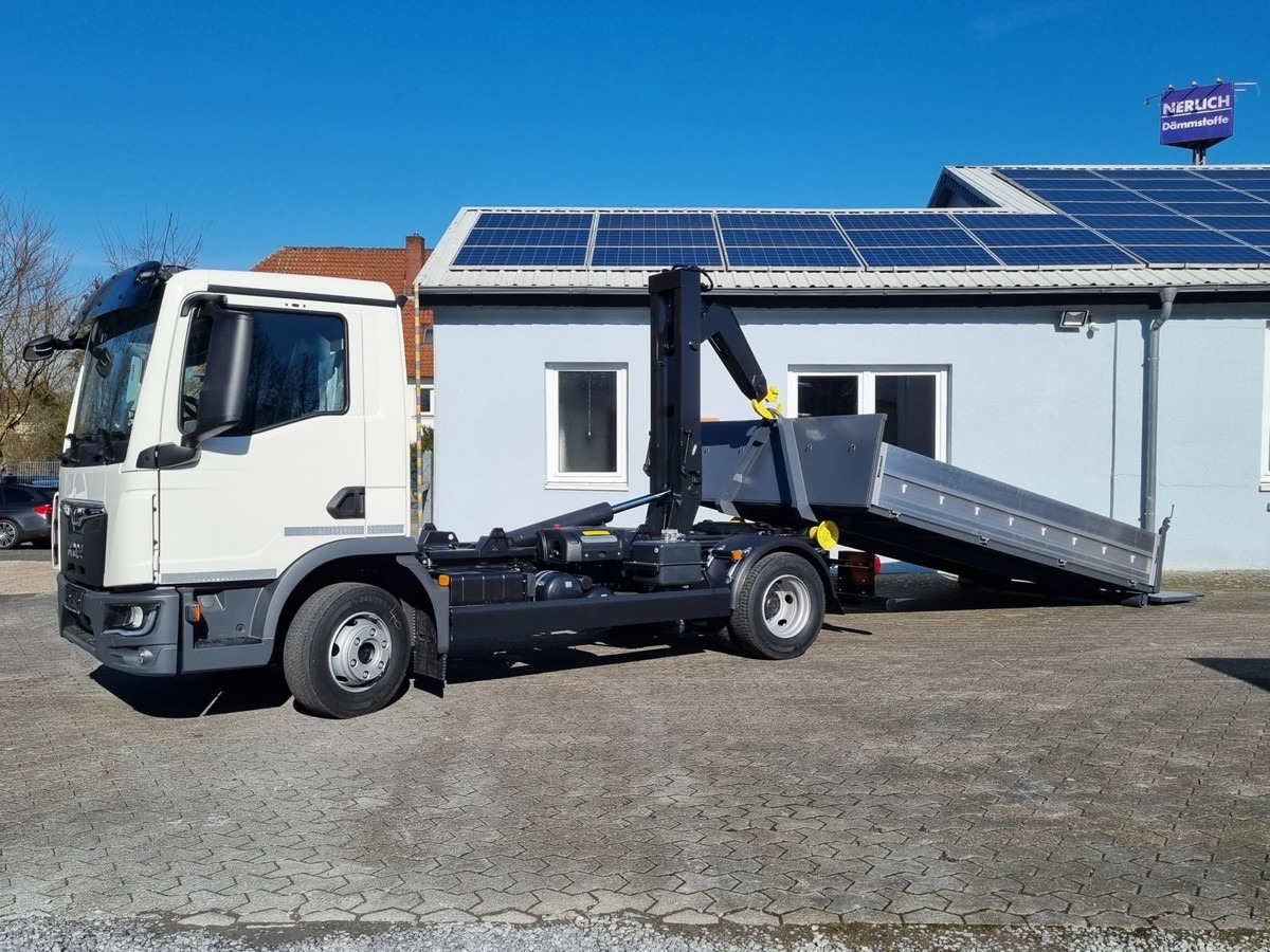 MAN TGL 8.160 BL City Abollkipper 6t Schaltgetriebe - Camion ampliroll: photos 4 MAN TGL 8.160 BL City Abollkipper 6t Schaltgetriebe - Camion ampliroll: photos 4