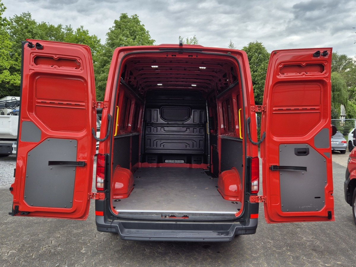 VW Crafter 35 Maxi L4H3 1Hand PDC nur 9tkm! - Fourgon utilitaire: photos 4 VW Crafter 35 Maxi L4H3 1Hand PDC nur 9tkm! - Fourgon utilitaire: photos 4