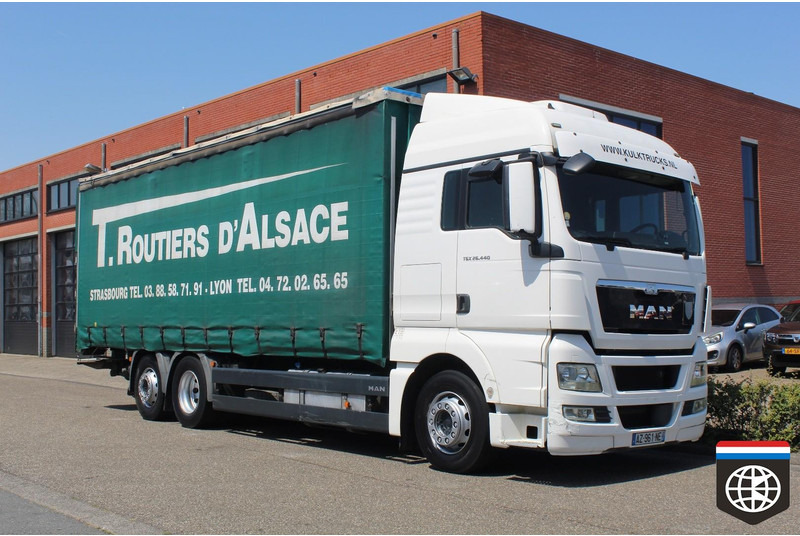 Camion à rideaux coulissants MAN TGX 26 440 RETARDER - NIGHT A/C: photos 8 Camion à rideaux coulissants MAN TGX 26 440 RETARDER - NIGHT A/C: photos 8