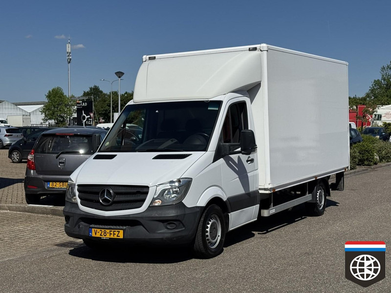 Mercedes-Benz Sprinter 316 CDI 1000kg load capacity - box - tailf lift - Fourgon grand volume: photos 2 Mercedes-Benz Sprinter 316 CDI 1000kg load capacity - box - tailf lift - Fourgon grand volume: photos 2