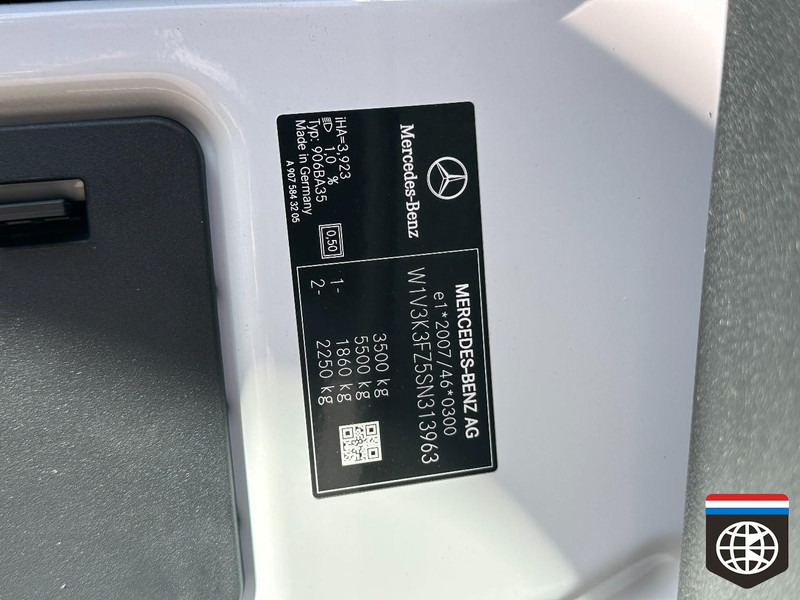 Mercedes-Benz Sprinter - Fourgon grand volume: photos 2 Mercedes-Benz Sprinter - Fourgon grand volume: photos 2