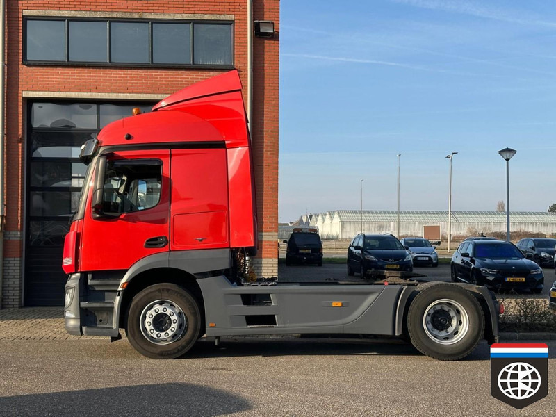 Mercedes-Benz ACTROS 1840 / STREAMSPACE / FULL SPOILER - Tracteur routier: photos 3 Mercedes-Benz ACTROS 1840 / STREAMSPACE / FULL SPOILER - Tracteur routier: photos 3