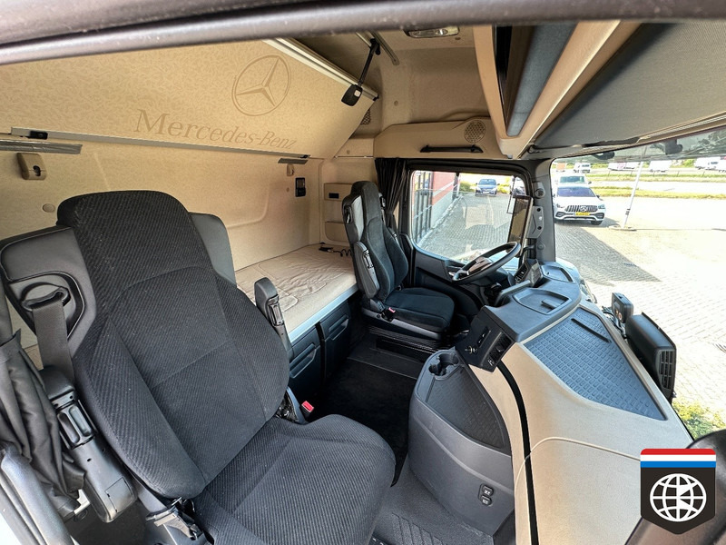 Tracteur routier Mercedes-Benz ACTROS 1845 MP5 - MIRROR CAMS - 2x TANK - NIGHT a/c: photos 6