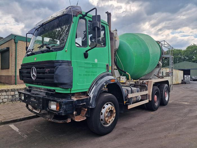 Mercedes-Benz 2527 B 6X4 - Camion malaxeur: photos 1 Mercedes-Benz 2527 B 6X4 - Camion malaxeur: photos 1