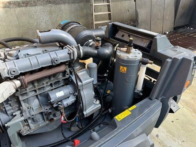Atlas-Copco XAS 67, Kompressor, 3,7m³, 3.5 - 9.5 bar, TOP - Compresseur d'air: photos 2 Atlas-Copco XAS 67, Kompressor, 3,7m³, 3.5 - 9.5 bar, TOP - Compresseur d'air: photos 2