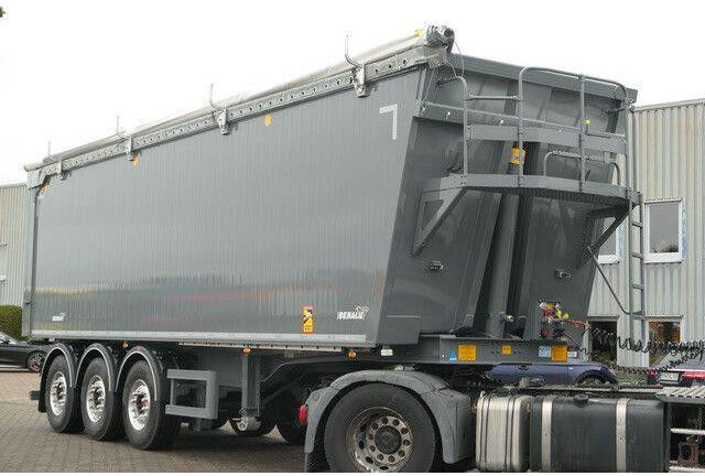 Benalu Agriliner FL 9150, Alu, 51m³,Kombitür,Alu-Felgen - Semi-remorque benne: photos 4 Benalu Agriliner FL 9150, Alu, 51m³,Kombitür,Alu-Felgen - Semi-remorque benne: photos 4