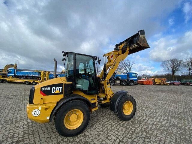 Caterpillar 908M, 4+1 Schaufel, Palettengabel, wenig Std. - Chargeuse sur pneus: photos 5 Caterpillar 908M, 4+1 Schaufel, Palettengabel, wenig Std. - Chargeuse sur pneus: photos 5