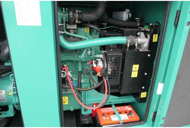 Cummins Stromgenerator,30 kVA,Mehrfach auf Lager - Groupe électrogène: photos 3 Cummins Stromgenerator,30 kVA,Mehrfach auf Lager - Groupe électrogène: photos 3