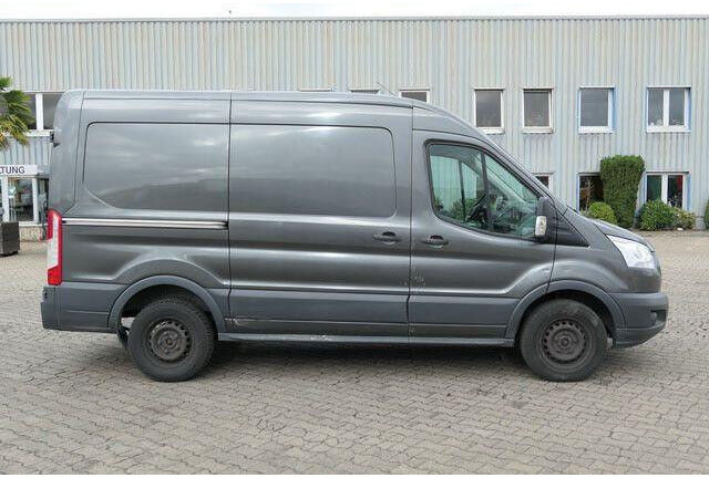 Ford Transit 4x2, 3 Sitz, Klima, AHK, Handwerker - Fourgon utilitaire: photos 2 Ford Transit 4x2, 3 Sitz, Klima, AHK, Handwerker - Fourgon utilitaire: photos 2