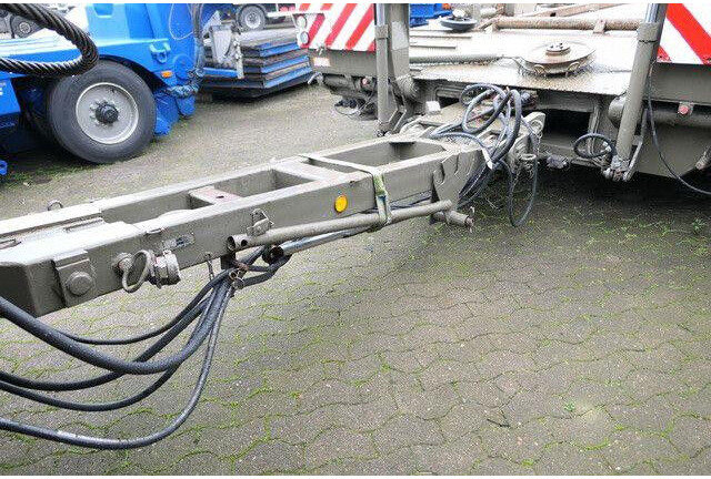 Goldhofer Spezial Tieflader für Schwertransport, 80to. NL - Remorque porte-engin surbaissée: photos 4 Goldhofer Spezial Tieflader für Schwertransport, 80to. NL - Remorque porte-engin surbaissée: photos 4