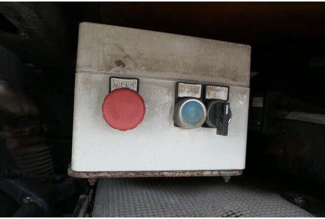 Iveco 160 E EuroCargo 4x2, VDL P-10, teleskop., Funk - Camion - système de câble: photos 3 Iveco 160 E EuroCargo 4x2, VDL P-10, teleskop., Funk - Camion - système de câble: photos 3