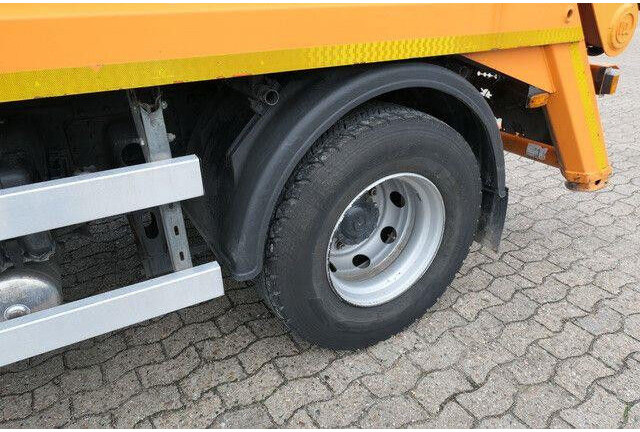 Iveco 160 E EuroCargo 4x2, VDL P-10, teleskop., Funk - Camion - système de câble: photos 4 Iveco 160 E EuroCargo 4x2, VDL P-10, teleskop., Funk - Camion - système de câble: photos 4