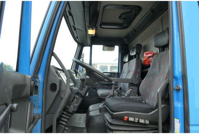 Iveco ML 75 E 4x2, Plattform, 3. Sitz, Luftfederung - Camion plateau: photos 5 Iveco ML 75 E 4x2, Plattform, 3. Sitz, Luftfederung - Camion plateau: photos 5