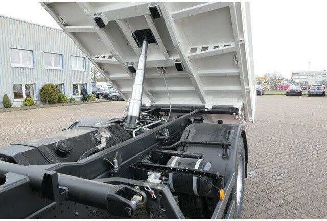 MAN 18.320 TGM BB, Kran Hiab X-Hiduo 138, Funk, AHK - Camion benne: photos 5 MAN 18.320 TGM BB, Kran Hiab X-Hiduo 138, Funk, AHK - Camion benne: photos 5