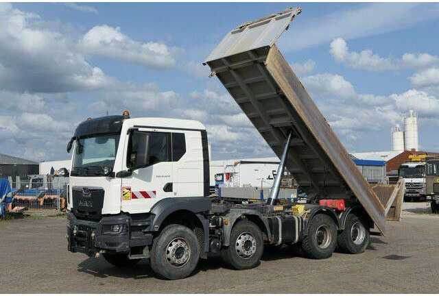 MAN 41.470 TGS 8x4, Bordmatik, Anbauplatte, Kombitür - Camion benne: photos 2 MAN 41.470 TGS 8x4, Bordmatik, Anbauplatte, Kombitür - Camion benne: photos 2