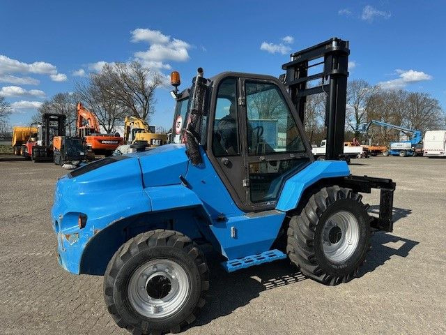 Manitou M50-4 4x4, Traglast 5.000kg, 3.700mm Hubhöhe - Chariot tout terrain: photos 2 Manitou M50-4 4x4, Traglast 5.000kg, 3.700mm Hubhöhe - Chariot tout terrain: photos 2