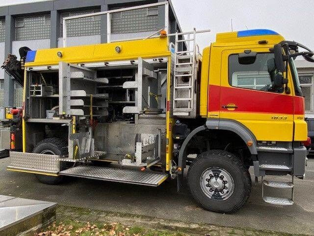 Mercedes-Benz 1833 Axor 4x4, Kran Palfinger, Rosenbauer, AHK - Camion de pompier: photos 4 Mercedes-Benz 1833 Axor 4x4, Kran Palfinger, Rosenbauer, AHK - Camion de pompier: photos 4