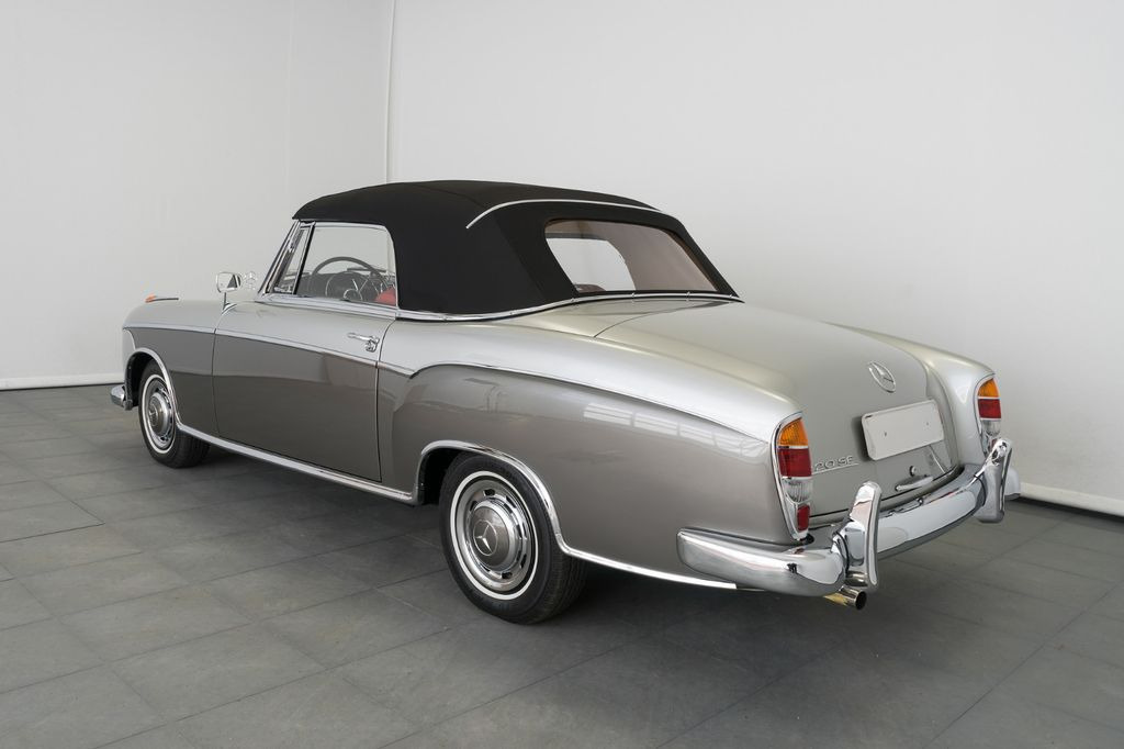 Voiture Mercedes-Benz 220 SE/Cabrio/Matching Number/ClassicData 1/Pont: photos 7