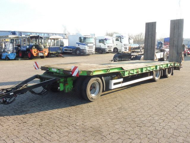 Obermaier 30to., 3-Achser, Hydr. Rampen, Verbreiterbar,SAF - Remorque porte-engin surbaissée: photos 5 Obermaier 30to., 3-Achser, Hydr. Rampen, Verbreiterbar,SAF - Remorque porte-engin surbaissée: photos 5
