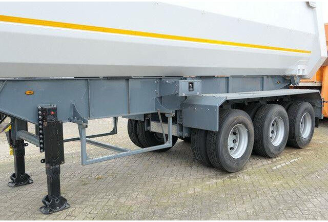 Stahl Hardox, 42m³, gr. Achsen, 4x am Lager - Semi-remorque benne: photos 2 Stahl Hardox, 42m³, gr. Achsen, 4x am Lager - Semi-remorque benne: photos 2