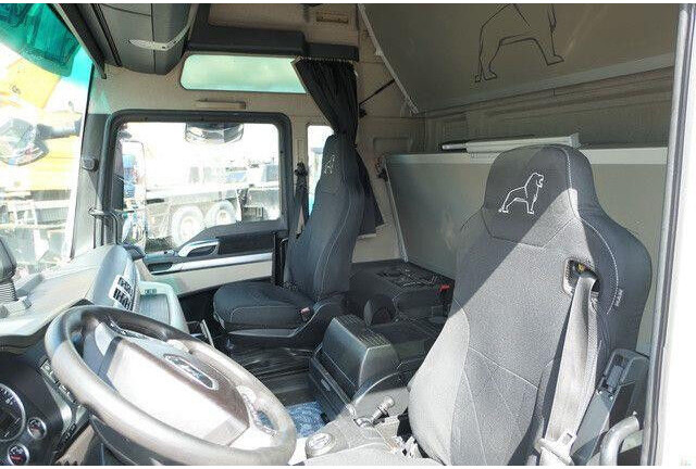 MAN 18.500 TGX 4x2, Intarder, Klima, 2x Tank,Spoiler - Tracteur routier: photos 5 MAN 18.500 TGX 4x2, Intarder, Klima, 2x Tank,Spoiler - Tracteur routier: photos 5
