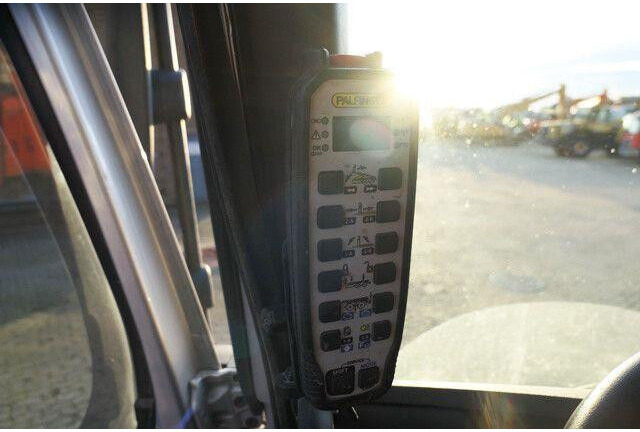 Camion ampliroll Volvo FMX 540 8x4, Palfinger T26M11, Liftachse, Klima: photos 12