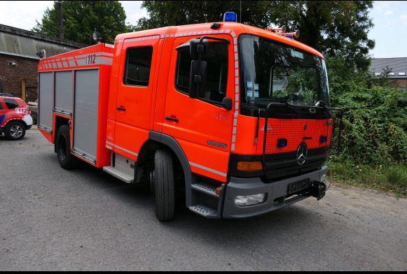 Camion de pompier Mercedes-Benz Ateco 1225 (2001-42.854 km) - Camion de pompier: photos 2 Camion de pompier Mercedes-Benz Ateco 1225 (2001-42.854 km) - Camion de pompier: photos 2