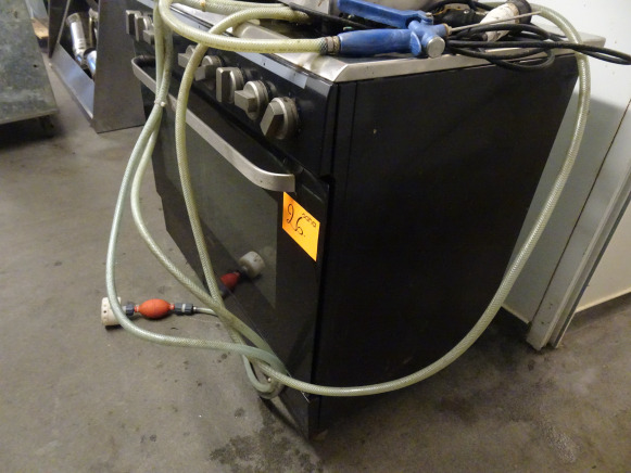 Cuisinière, marque VALBERG
modèle : VALCV905MFCNVT
numéro : 00725157008320460005
voltage : 230 V / 50 Hz
5 taques vitro céramiques Inière, marque VALBERG
modèle : VALCV905MFCNVT
numéro : 007251570083 - Machine agroalimentaire: photos 3 Cuisinière, marque VALBERG
modèle : VALCV905MFCNVT
numéro : 00725157008320460005
voltage : 230 V / 50 Hz
5 taques vitro céramiques Inière, marque VALBERG
modèle : VALCV905MFCNVT
numéro : 007251570083 - Machine agroalimentaire: photos 3