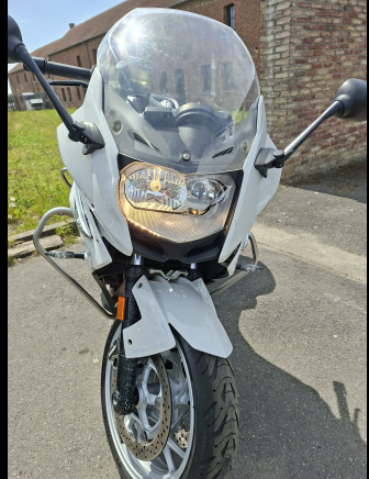 Moto BMW F800 GT (2018-21.439 km-VIN:WB10B5301JZ746633) - Motocyclette: photos 3 Moto BMW F800 GT (2018-21.439 km-VIN:WB10B5301JZ746633) - Motocyclette: photos 3