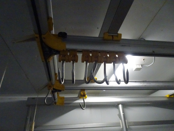 Penderie - rails inox - Machine agroalimentaire: photos 4 Penderie - rails inox - Machine agroalimentaire: photos 4