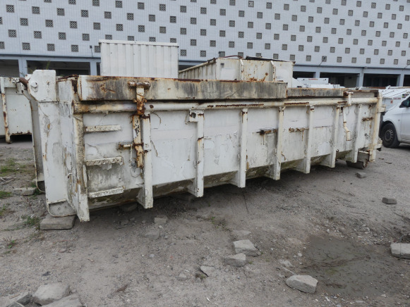 REF:118 - Container Technicas ARB2 - Benne ampliroll: photos 2 REF:118 - Container Technicas ARB2 - Benne ampliroll: photos 2
