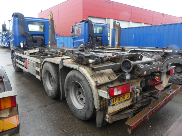 REF:41-BDD-3 - Camion porte container DAF FAS CF 85 (2013-417.489 km) - Camion porte-conteneur/ Caisse mobile: photos 4 REF:41-BDD-3 - Camion porte container DAF FAS CF 85 (2013-417.489 km) - Camion porte-conteneur/ Caisse mobile: photos 4