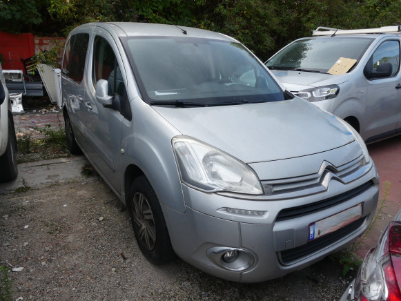 Voiture Citroën Berlingo (2014-92.824 km) - VIN VF77J9HP0EJ546013 - Voiture: photos 3 Voiture Citroën Berlingo (2014-92.824 km) - VIN VF77J9HP0EJ546013 - Voiture: photos 3
